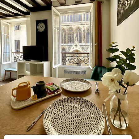 Appartement Vue Cathedrale- Centre Ville Meaux-Gare-Disney المظهر الخارجي الصورة
