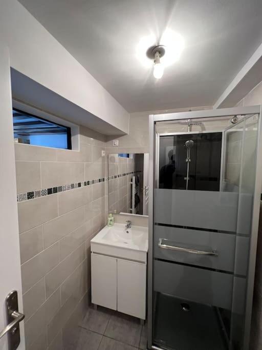 Appartement Vue Cathedrale- Centre Ville Meaux-Gare-Disney المظهر الخارجي الصورة